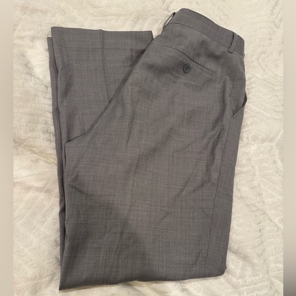 Mantoni Gray Flat-front Wool Trousers Tailored Fit 100% Virgin Wool Super 140’s - Picture 8 of 8